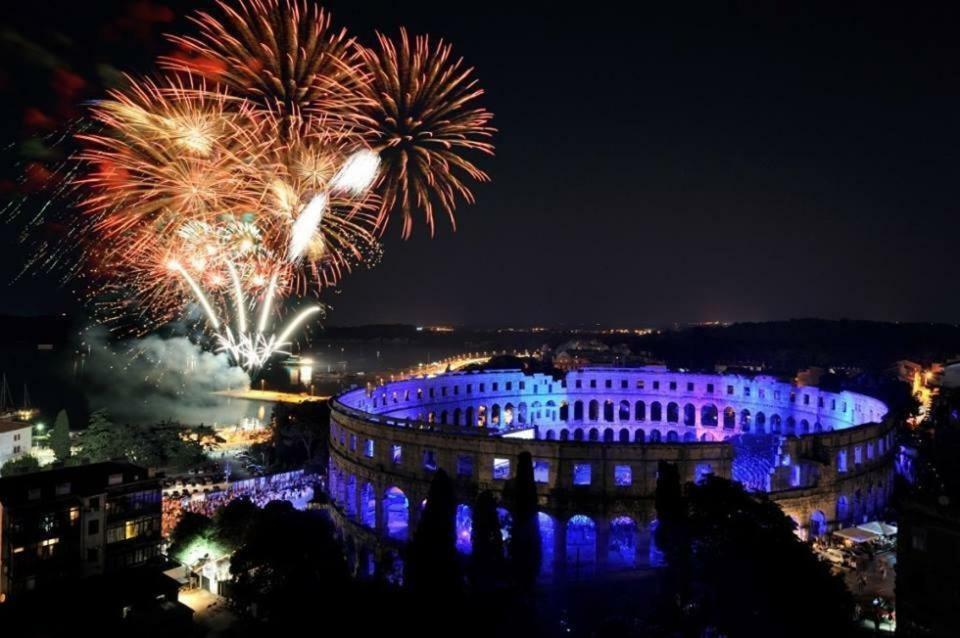 דירות PUY Arena Festival מראה חיצוני תמונה